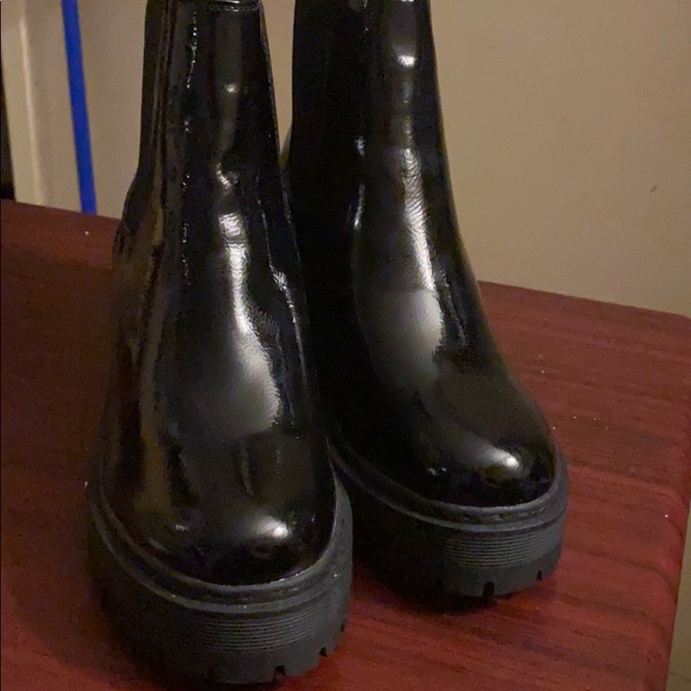 Platform boots